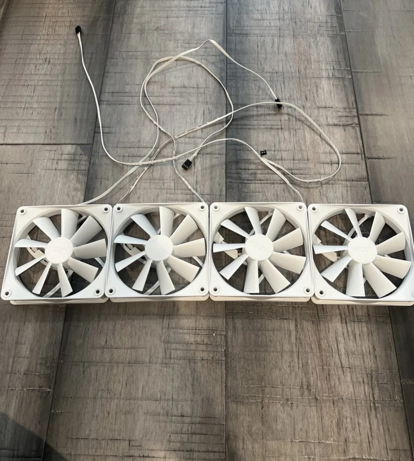 NZXT non rgb fans (4x fans)