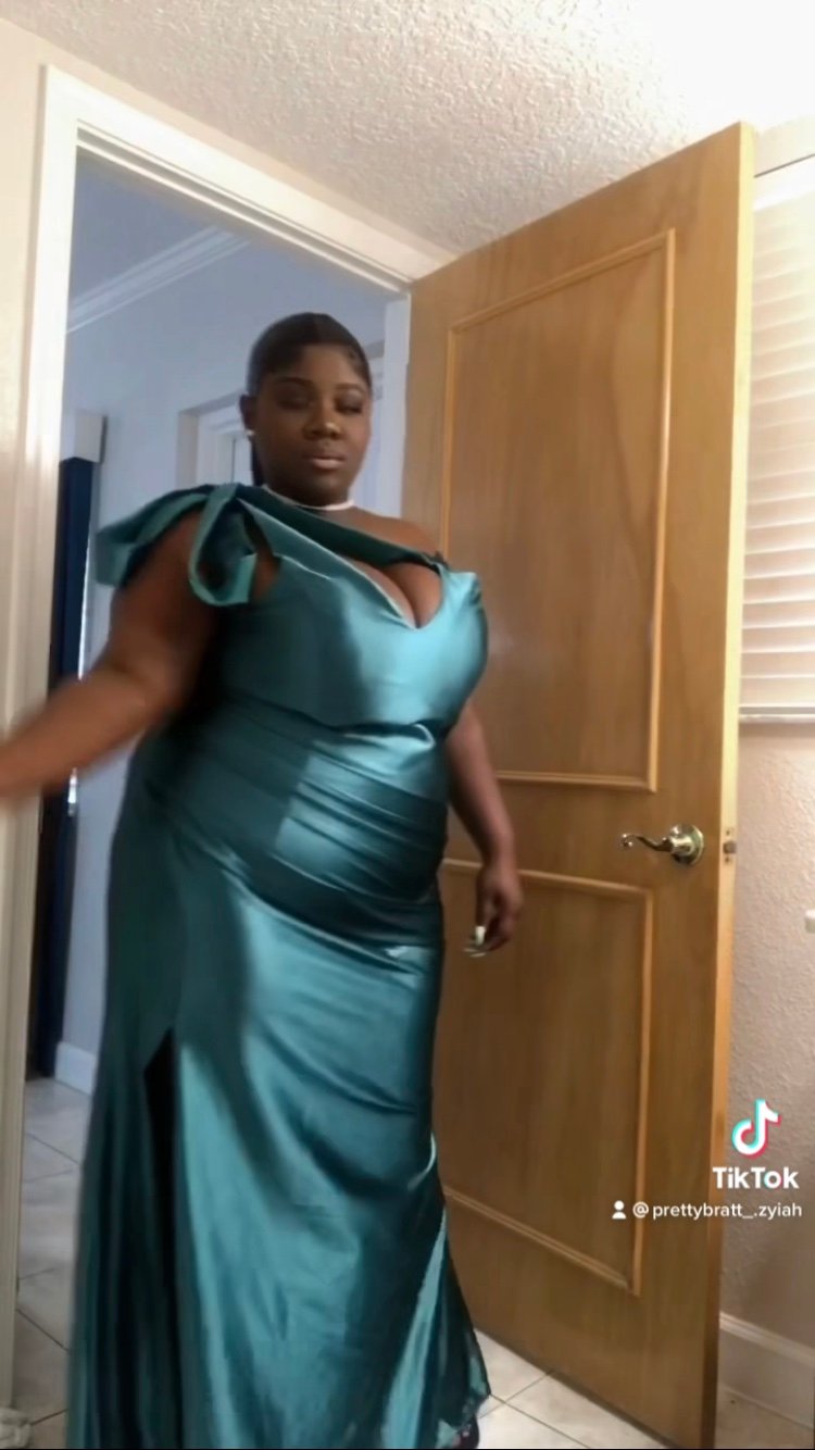 Women wedding dress