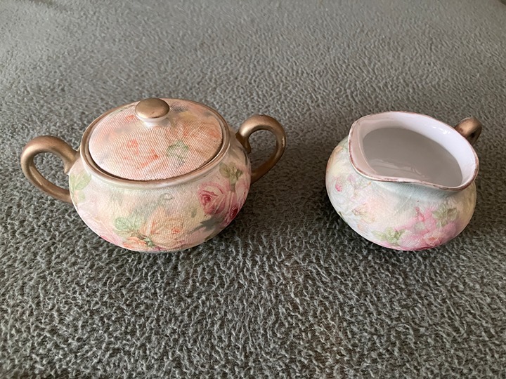 HC Royal Bayreuth Bavaria Creamer And Sugar Bowl, Floral (Roses) and Gold Trim