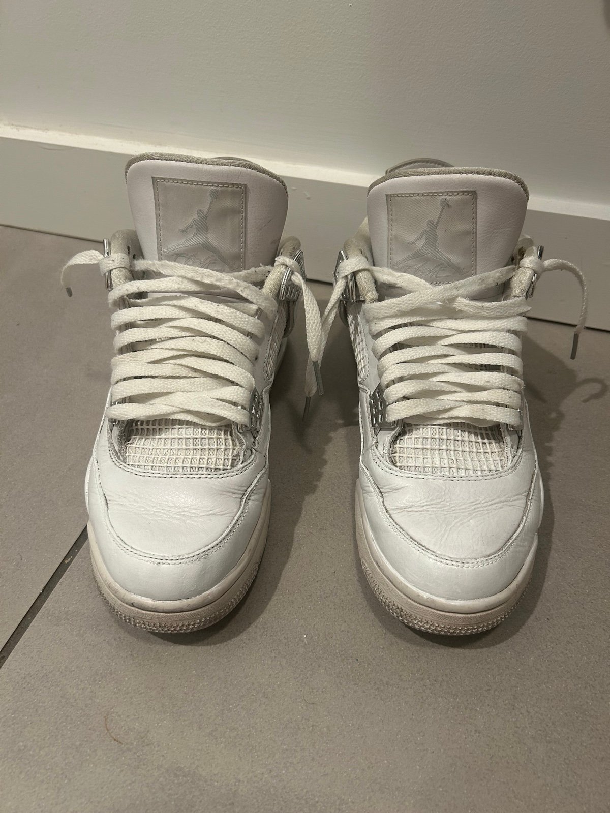 Jordan 4 pure moneys