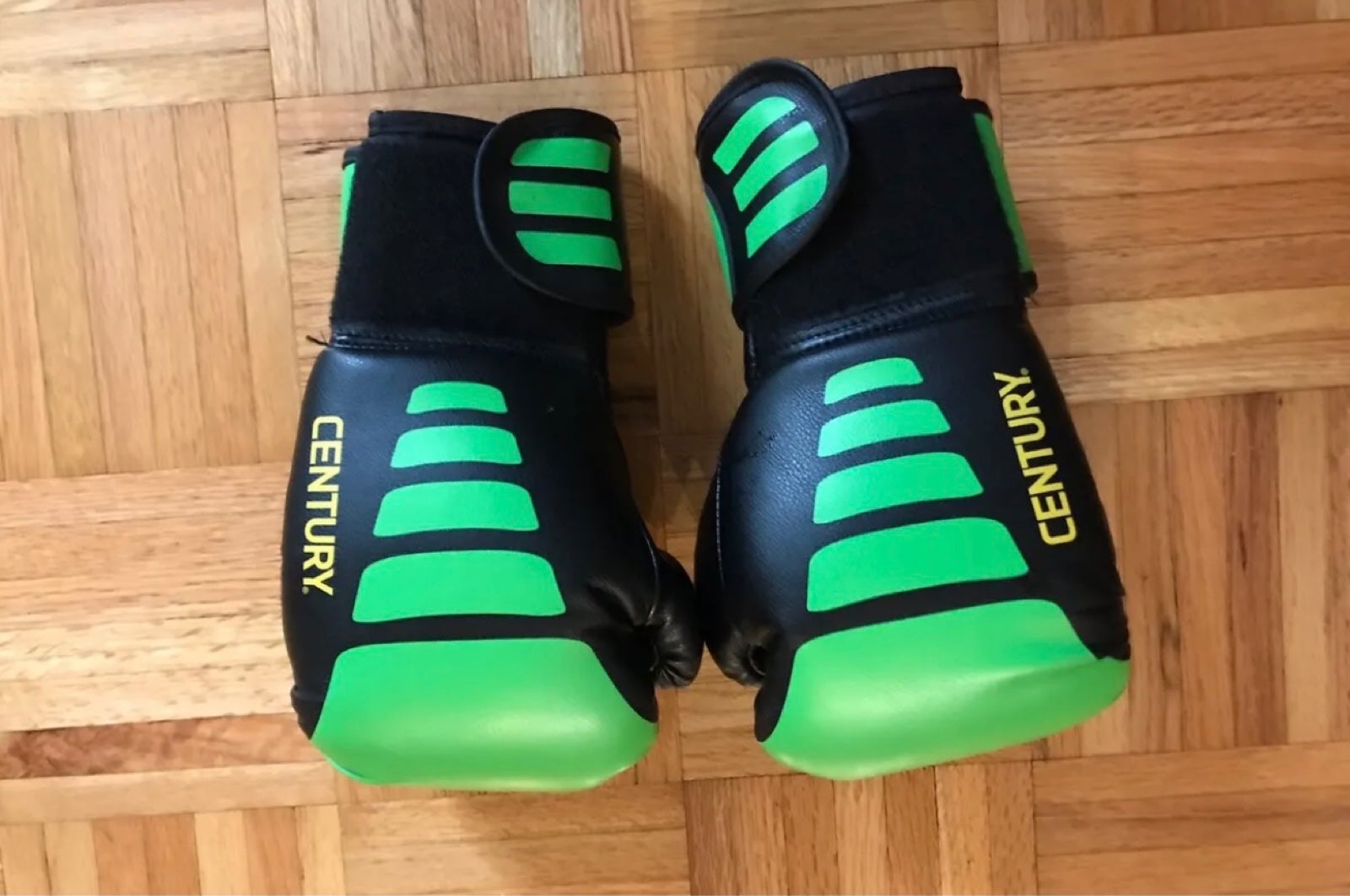 Century Brave Hook and Loop Youth Boxing Gloves in Green & Black (6 oz.)