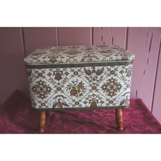 LARGE VTG. FOUR FOOTED SEWING BASKET WITH VINYL EXTERIOR