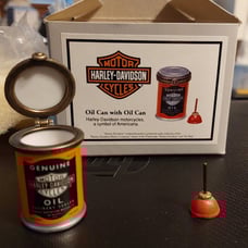 HARLEY DAVIDSON -PHB- RARE- PORCELAIN OIL CAN WITH OIL CAN