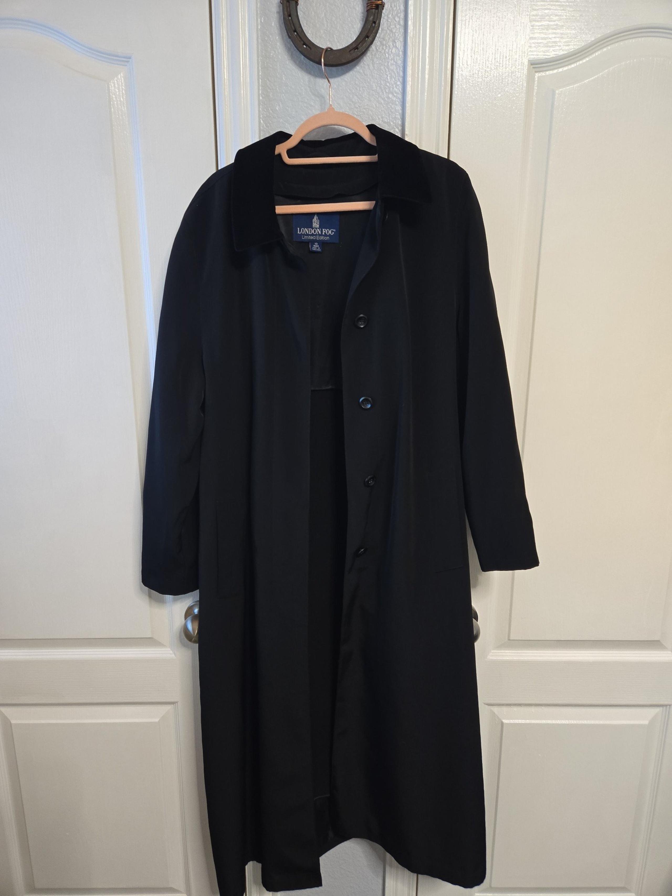 London Fog limited edition trench coat. Women's size 10. Like new.