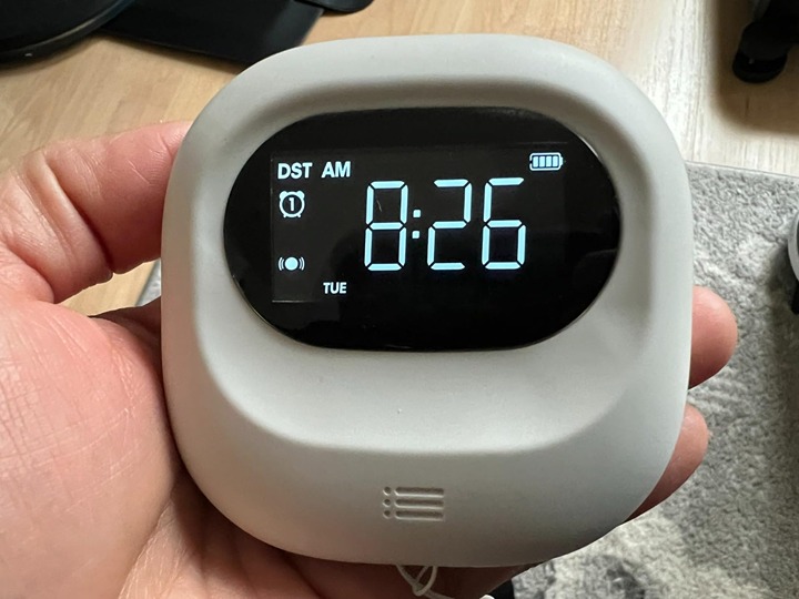 Vibrating Alarm Clock for Heavy Sleepers Adults Kids, Rechargeable Battery Power
