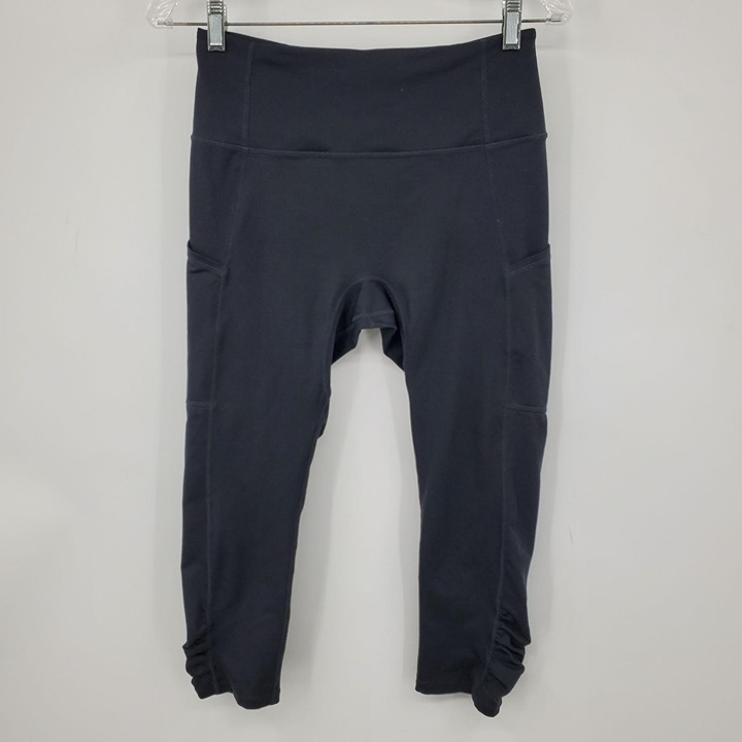 Free People Movement Black High Rise Women's Cropped Capri Athletic Leggings Med