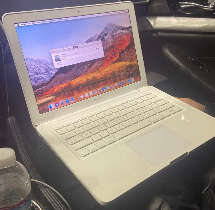 Macbook