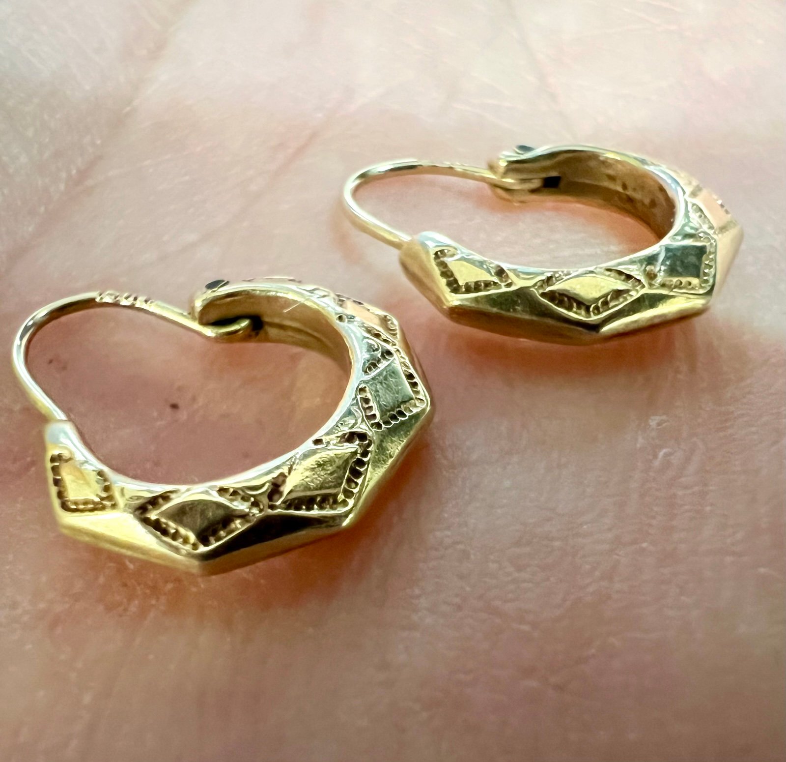 Vintage 14k Yellow Gold Geometric Designed Hoop Earrings