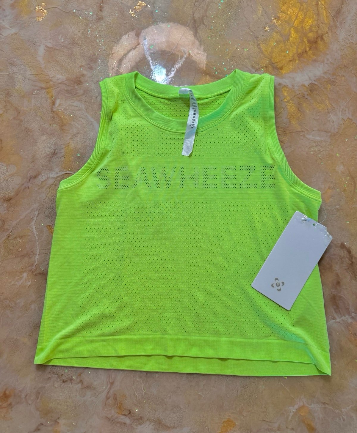 Lululemon Seawheeze Swiftly Breathe Cropped Tank size 4