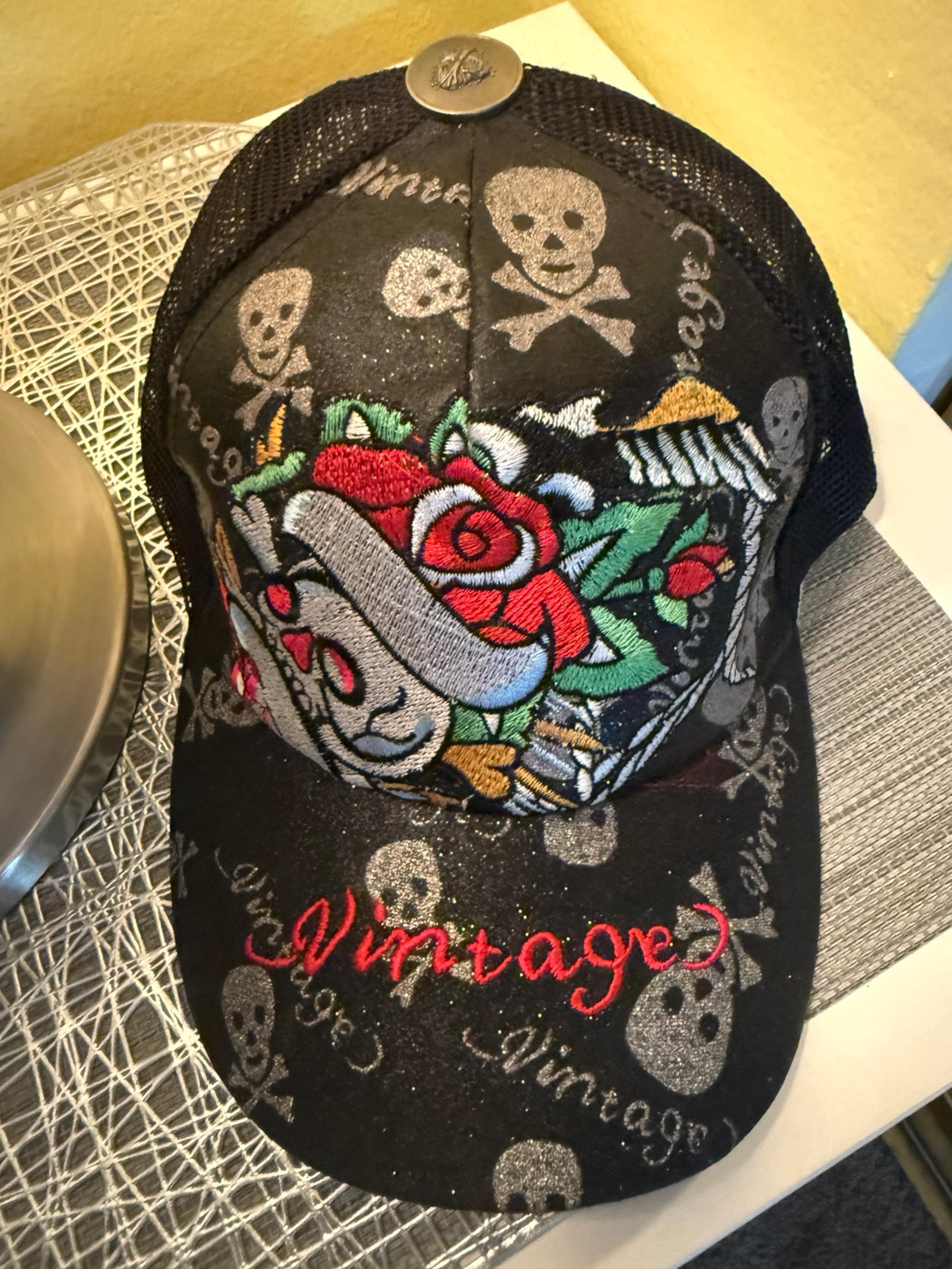 VINTAGE TRUCKER CAP
