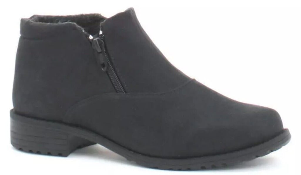 New Women's TOE WARMERS LOREN low zip boot MADE IN CANADA