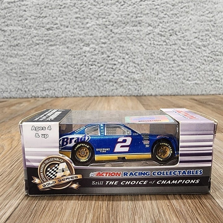 Brad Keselowski #2 Youth Ruby Tuesday 2011 Dodge Charger Limited 1/64 Diecast