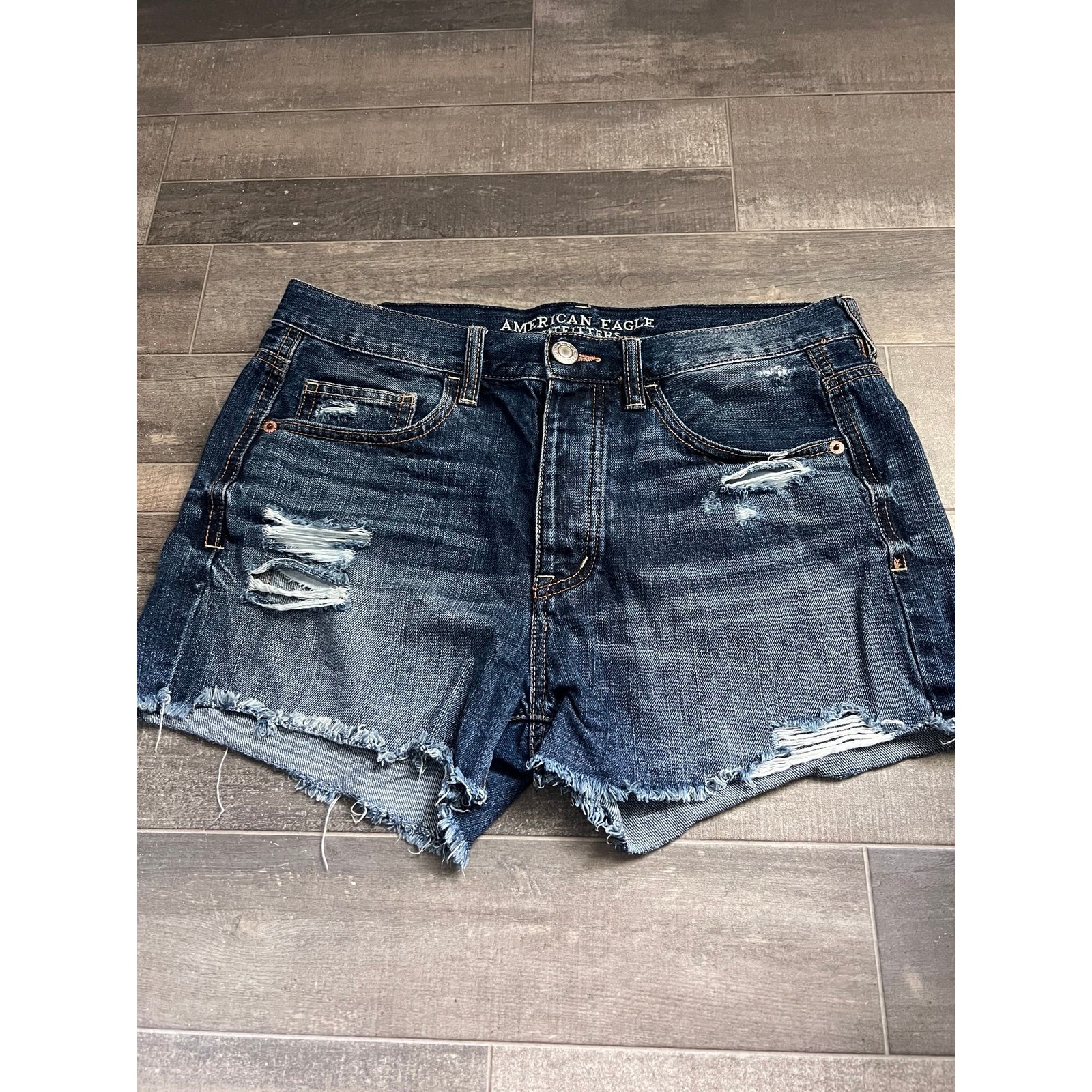 American Eagle High Rise Denim Shorts – Size 4