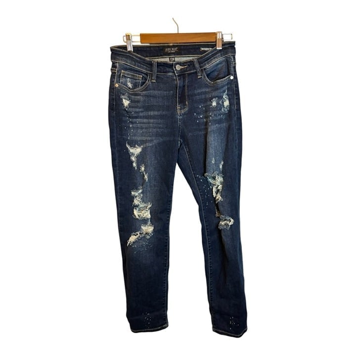 Judy Blue Jeans Women's Size 7/28 Boyfriend Fit Distressed Mid-Rise Denim