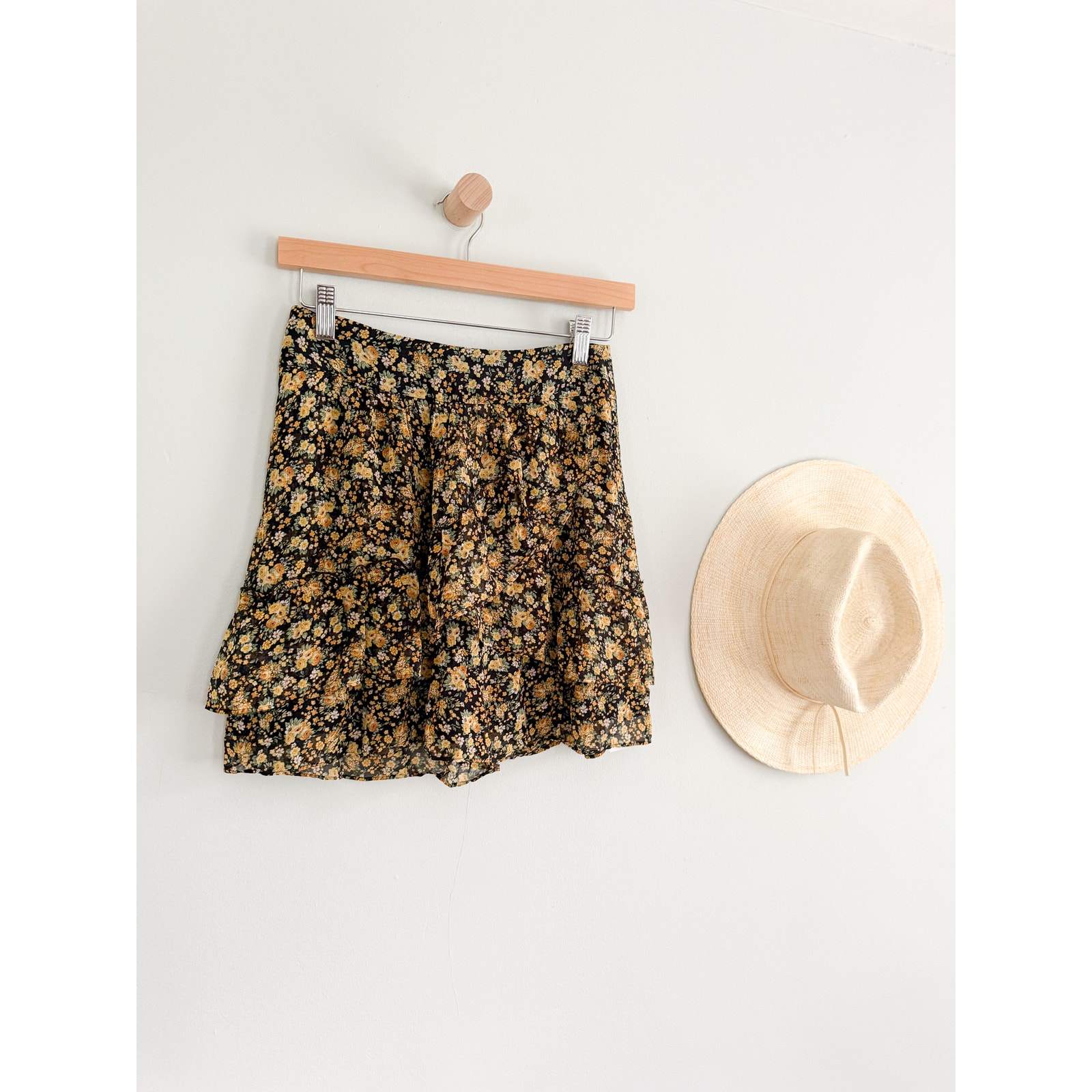 Sézane | Sezane | Carolina Skirt in Black/Yellow Blossoms | Sz 34 / US Sz 2