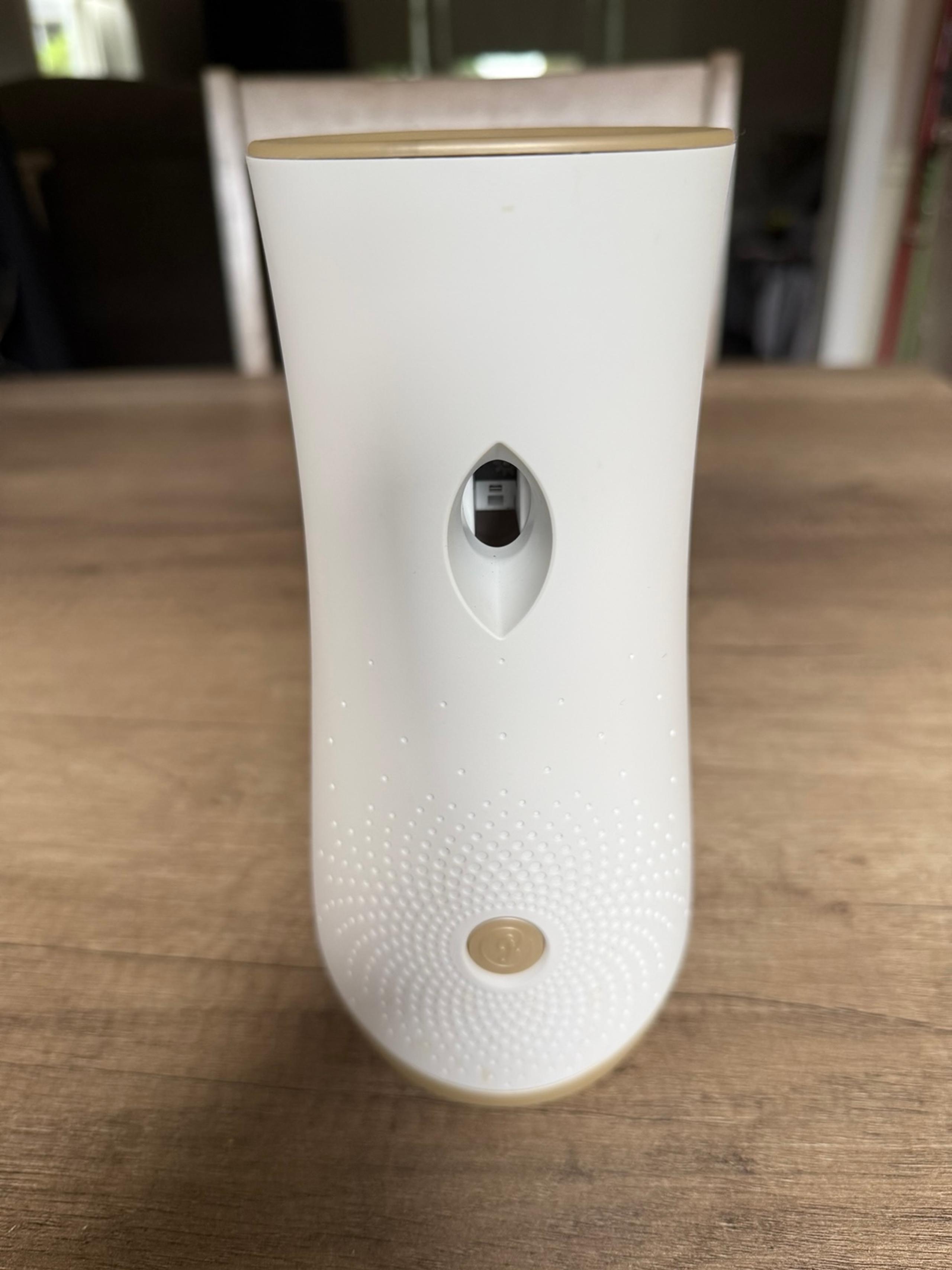 Glade Automatic Air Freshener Spray Refill Holder