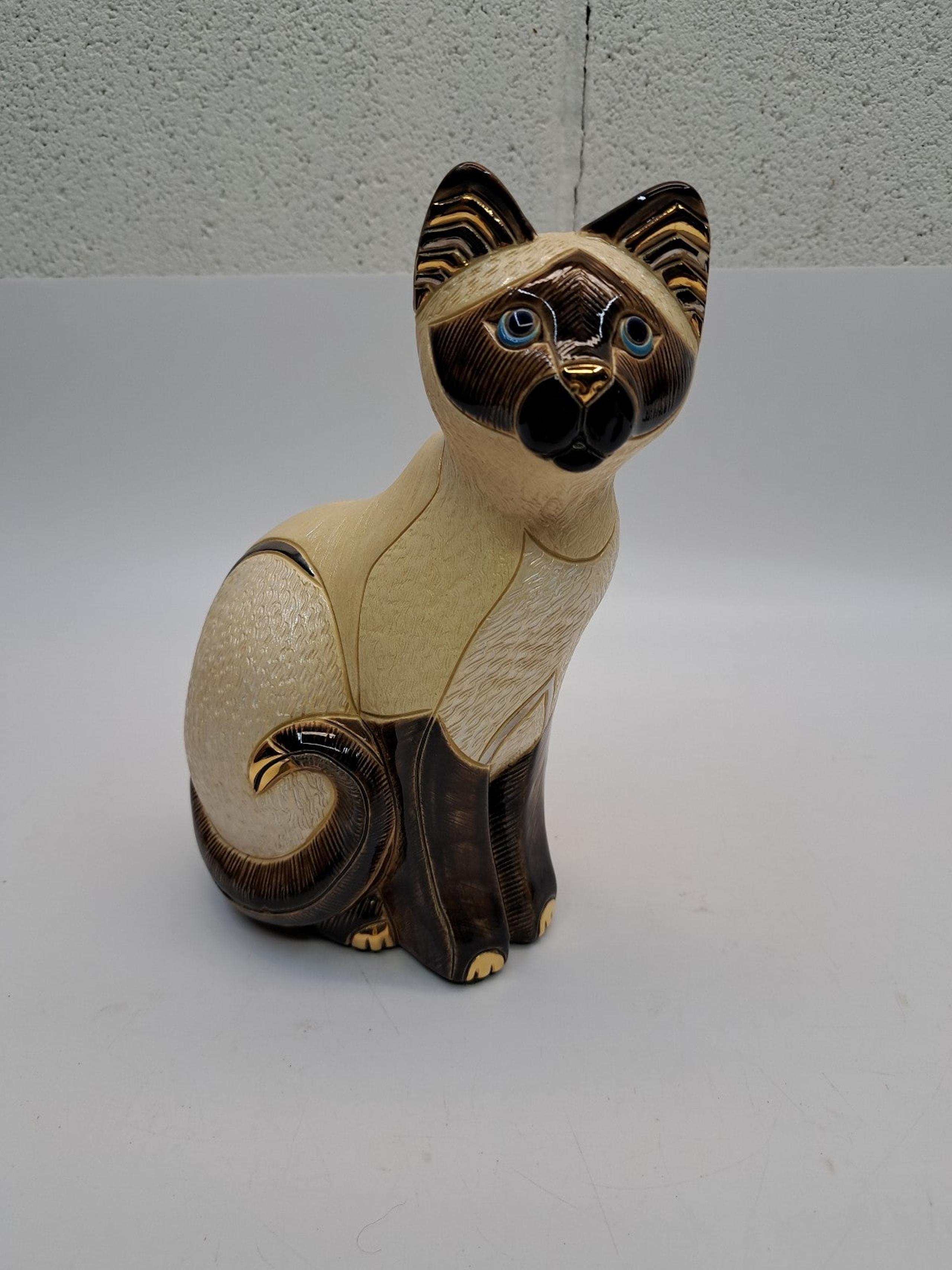 DeRosa Rinconada Siamese Cat