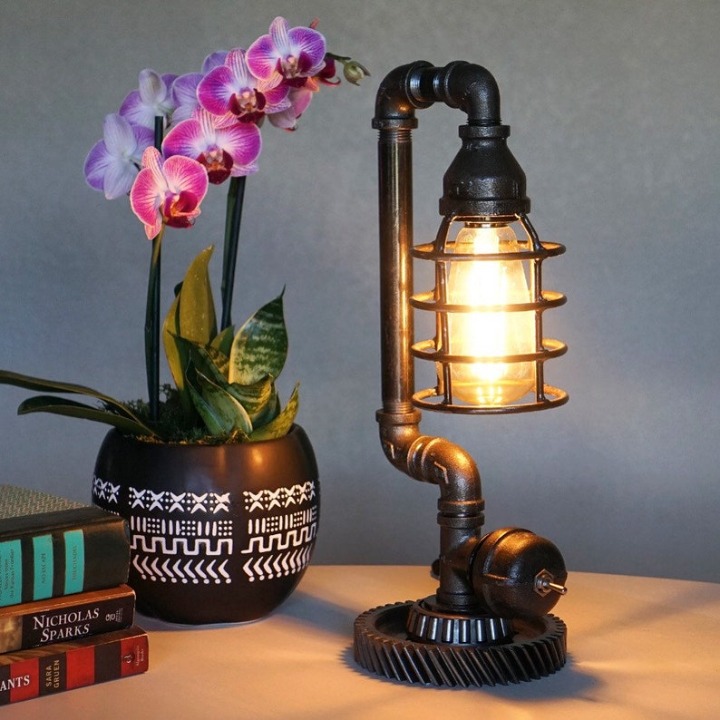 Steampunk Lamp/ Industrial Decoration/ Industrial Lamp-vrw