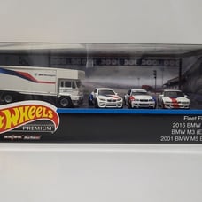 Hot WheelsHot Wheels Premium BMW M Team M5 E39 M3 E46 M2 Garage Diorama Auto Toy