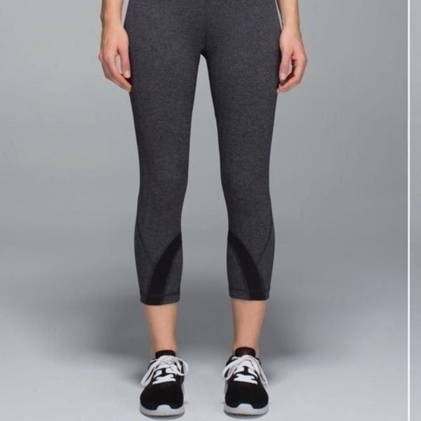 Lululemon cropped leggings - size 2