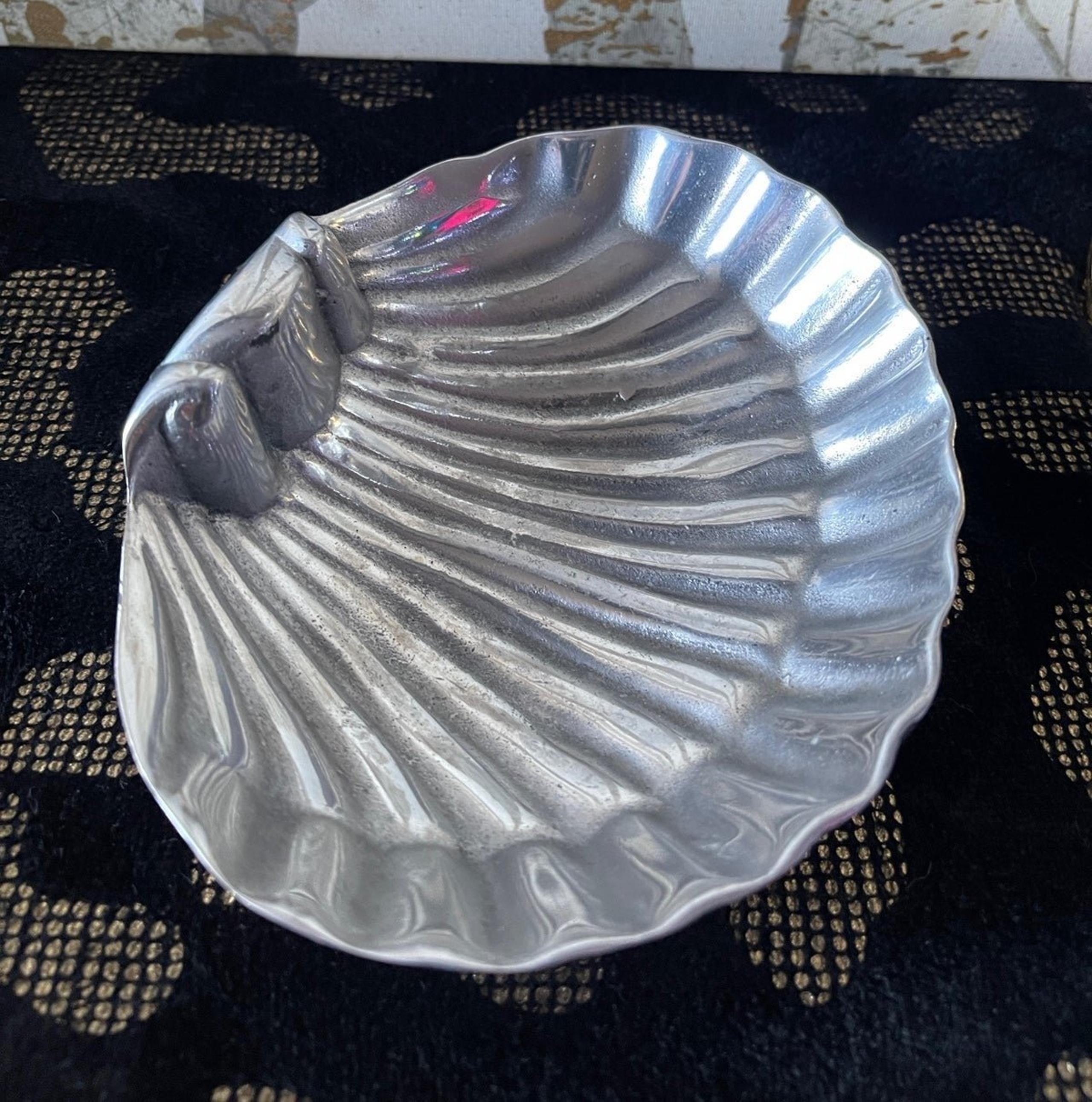 Vintage metal shell dish