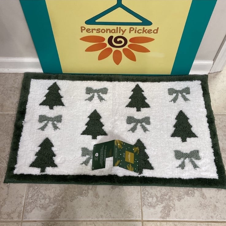 Kassatex Christmas Bath Rug