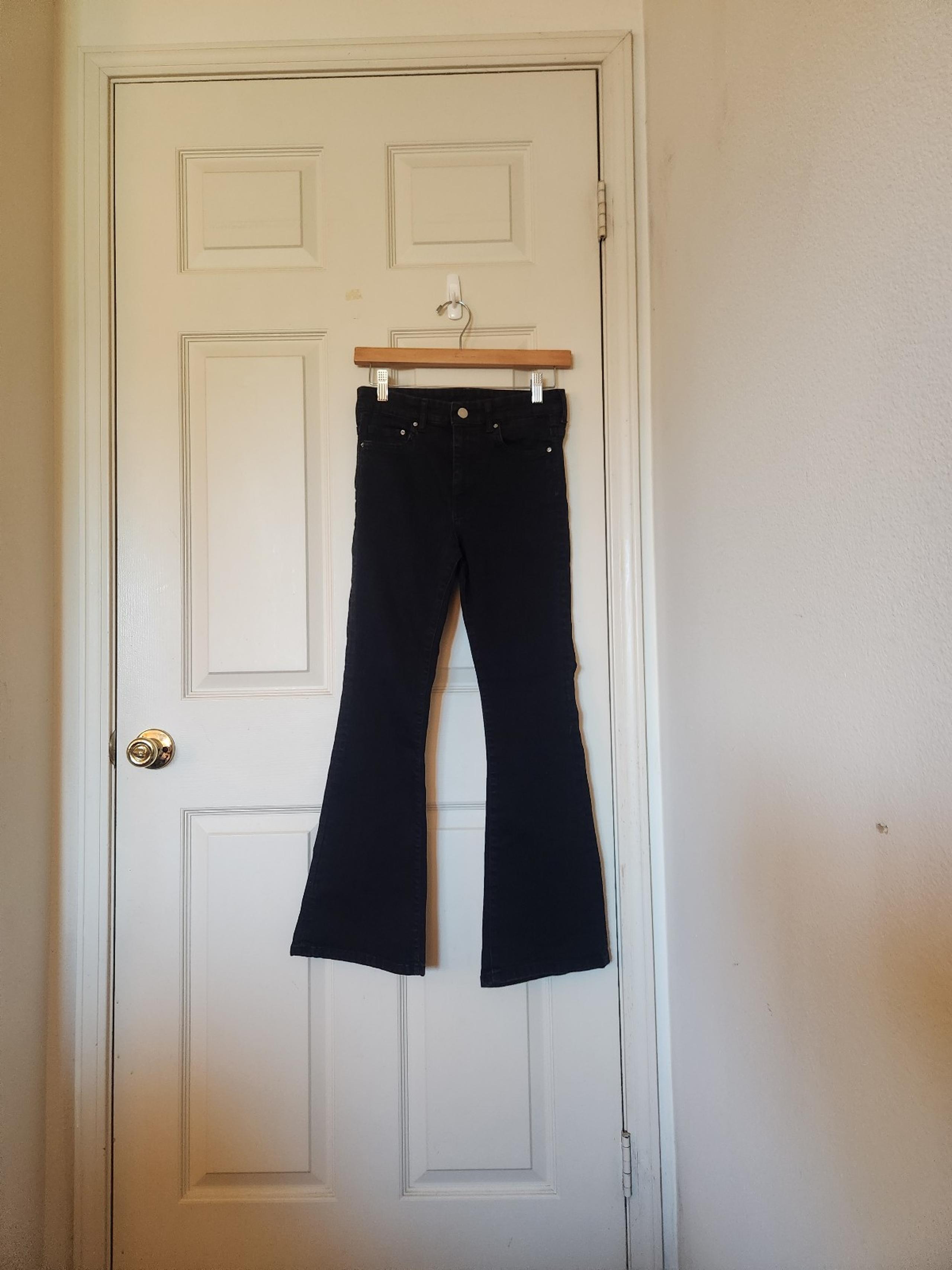 H&M mini flare high waist black denim jeans