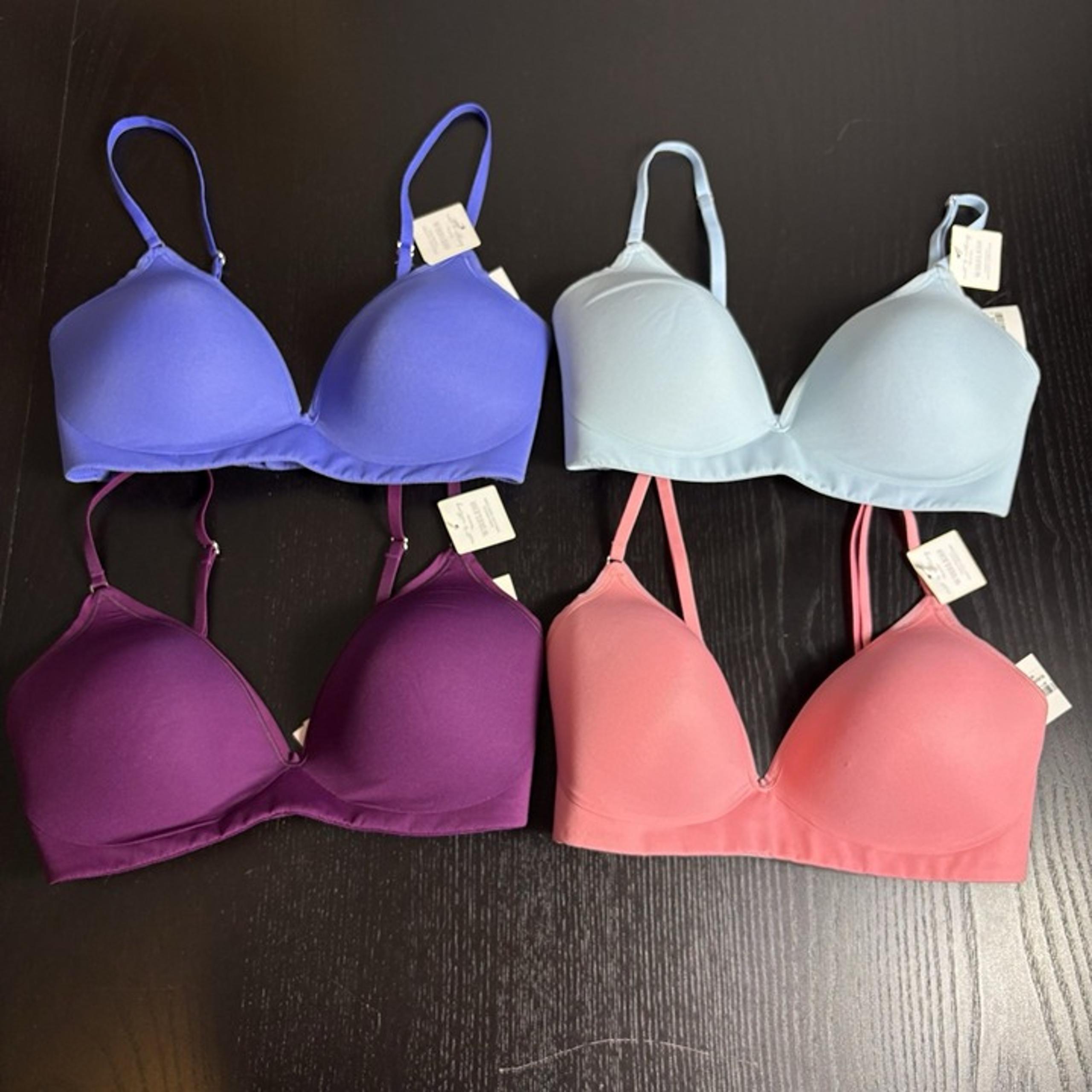 ON GOSSAMER Size 32D Bra Lot of 4 Wireless Next to Nothing Microfiber Bras NEW