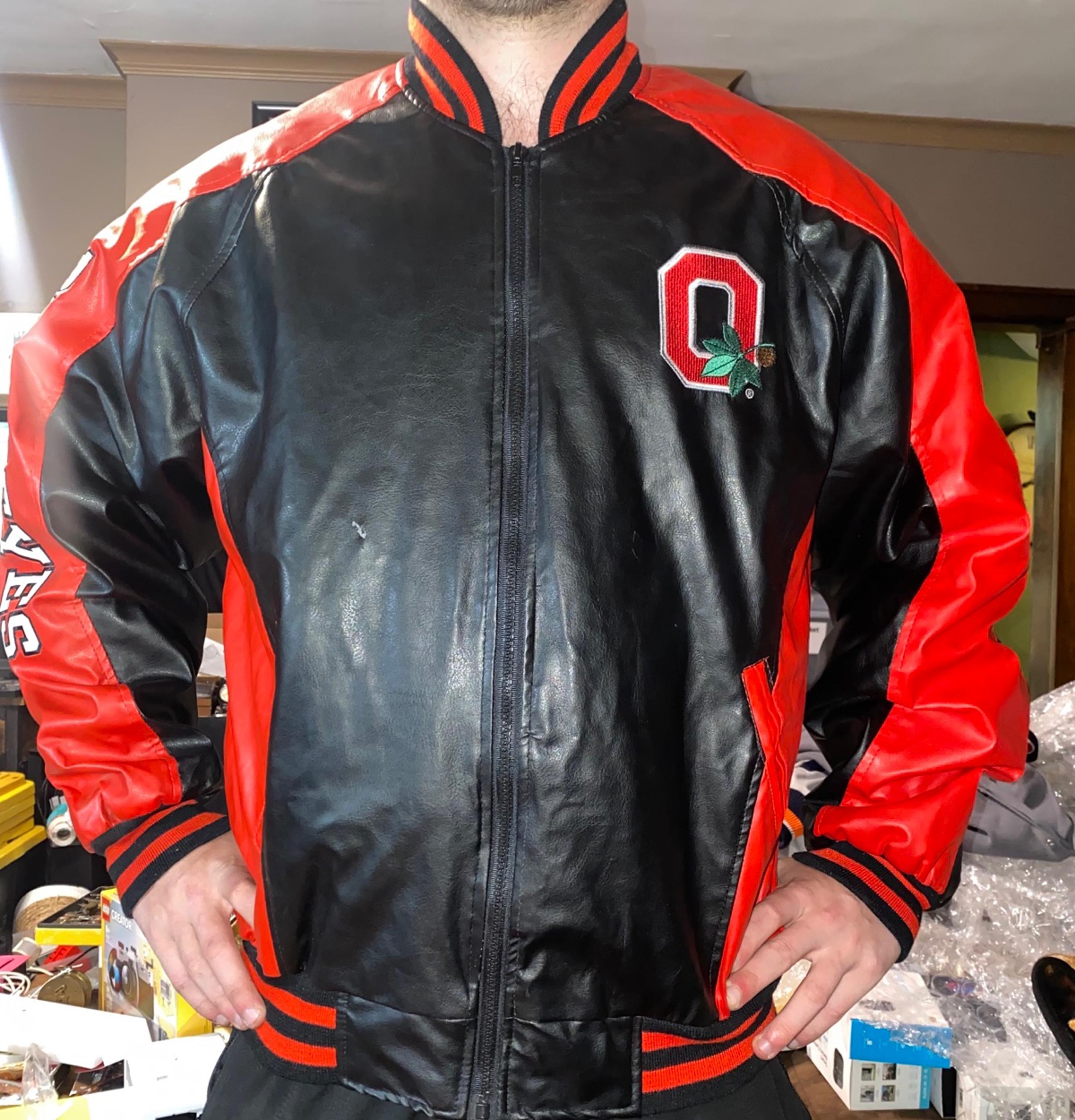Steve and Barry’s NCAA OHIO STATE BUCKEYES Men’s Varsity Jacket (SIZE Medium)