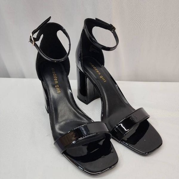 Madden Girl STAR Block Heel Platform Sandal Ankle Strap Square Toe Black Size 8
