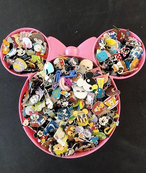 DINGDISNEY PIN TRADING LOT 200, NO DOUBLES, FREE PRIORITY SHIPPING, TRADEABLE