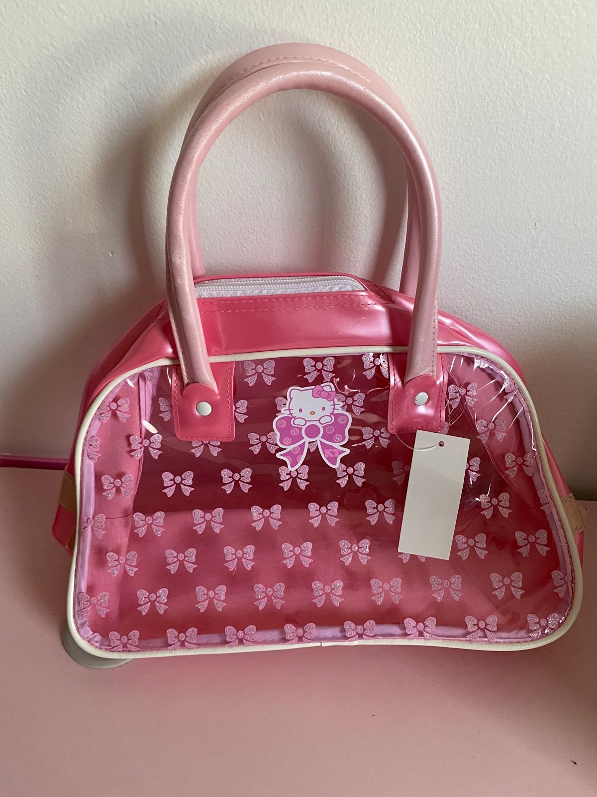 Pink hello kitty bag