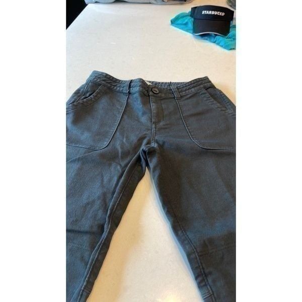 Mountain hardwear women’s size 8, super fun pants drawstring cuff bottoms.