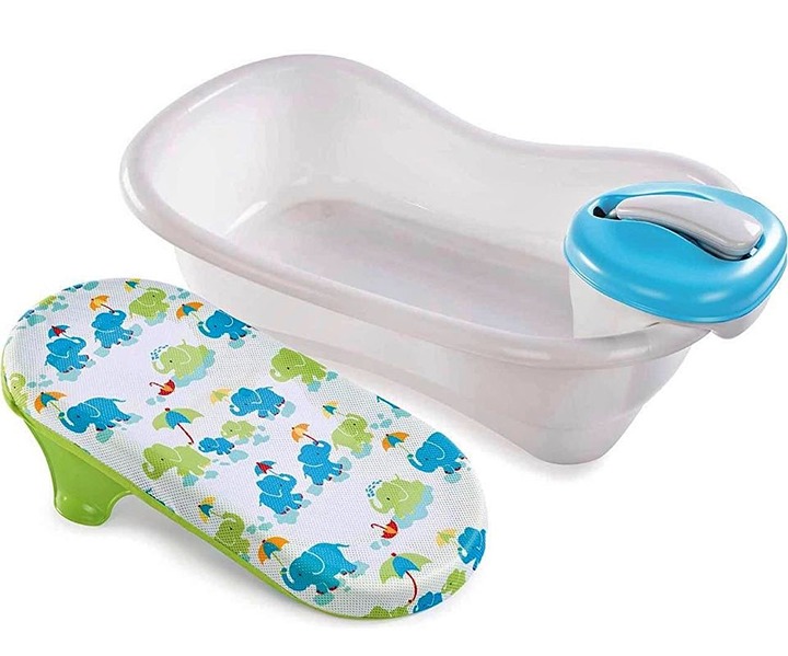 Summer Newborn to Toddler Bath Center and Shower