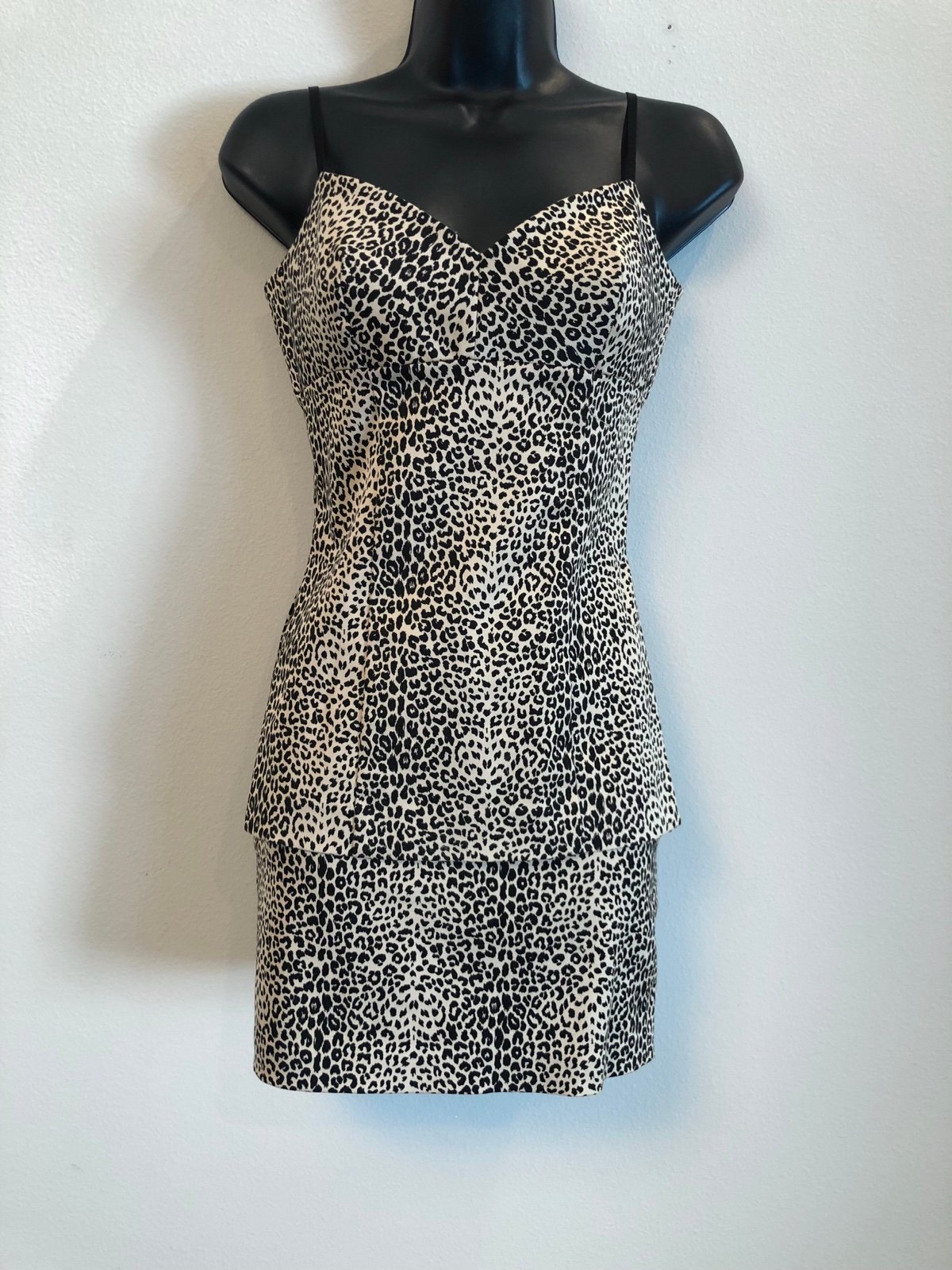 Vintage Bebe Matching 2 Piece Cheetah Print Corset Like Top and Miniskirt Size 2