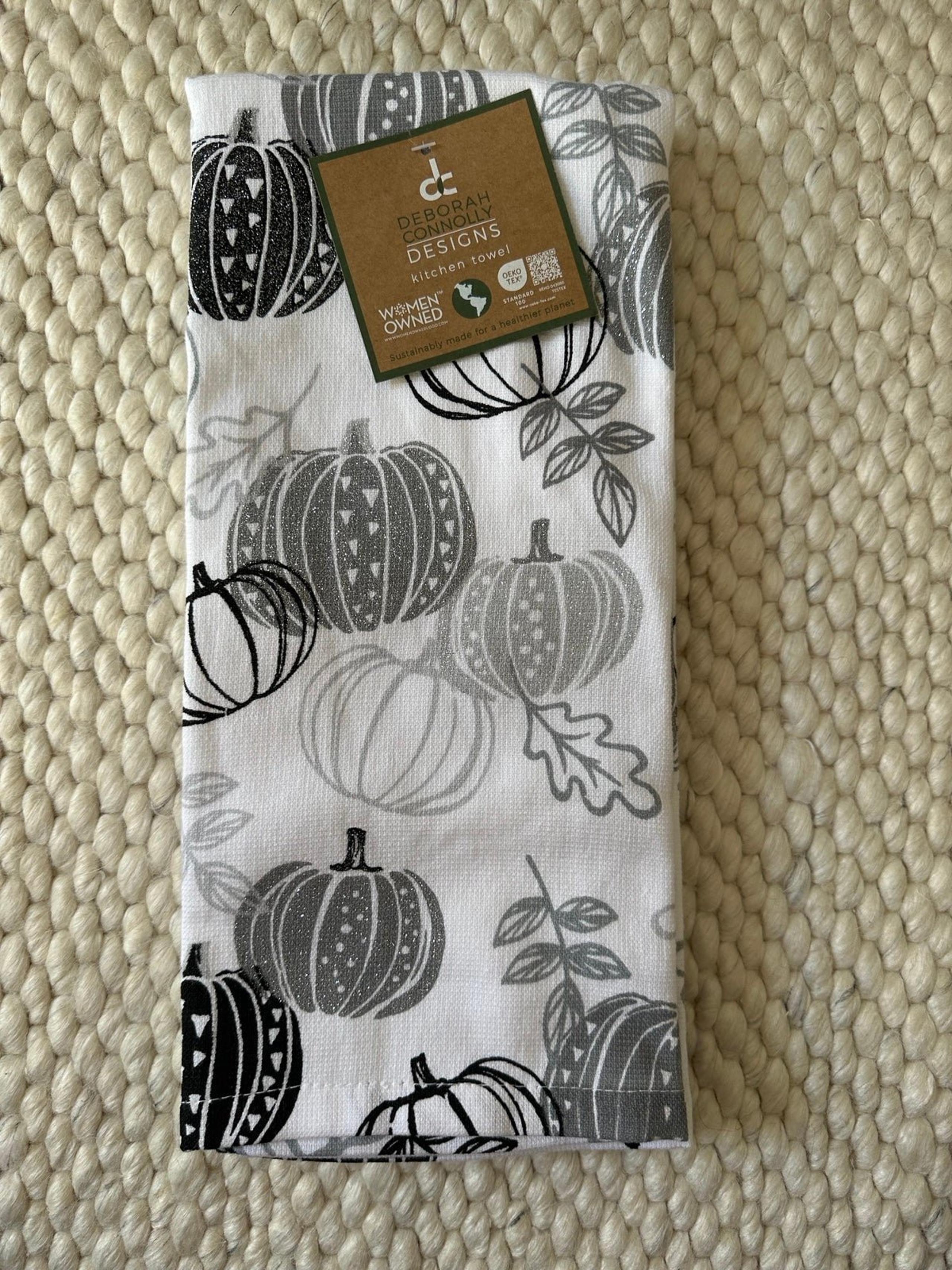 New Set of 2 DEBORAH CONNOLLY towels Sparkle Hallowen Thanksgiving Price FIRM!