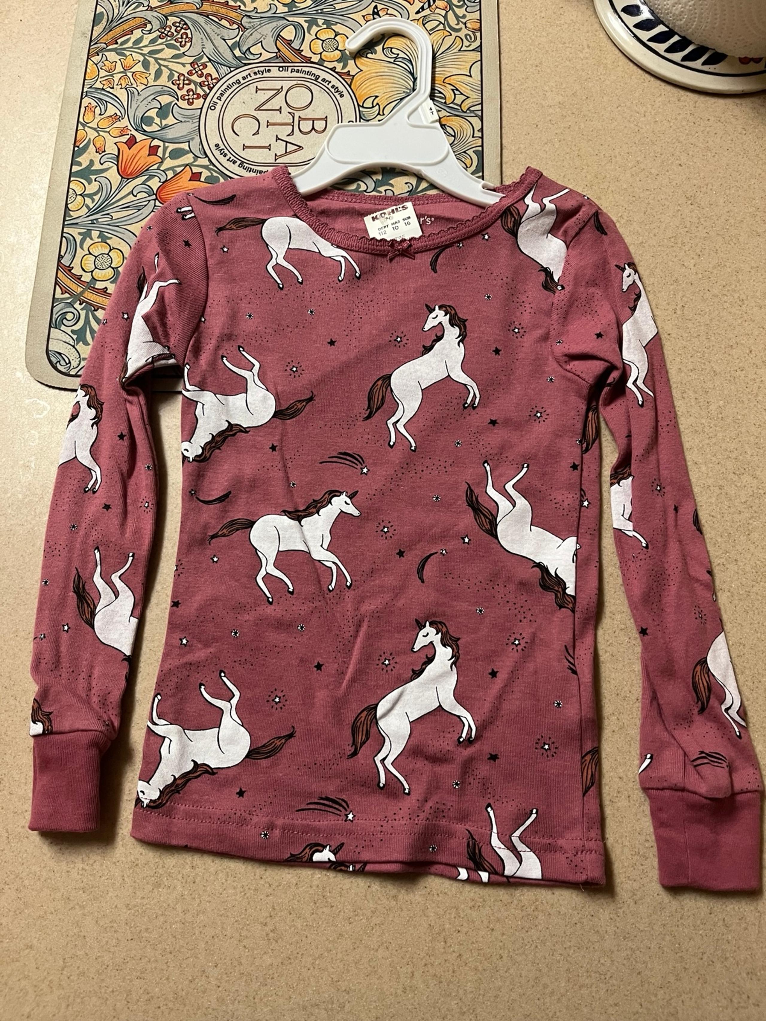 NWT Carter’s Girls Unicorn Long Sleeve Pajama Top 4