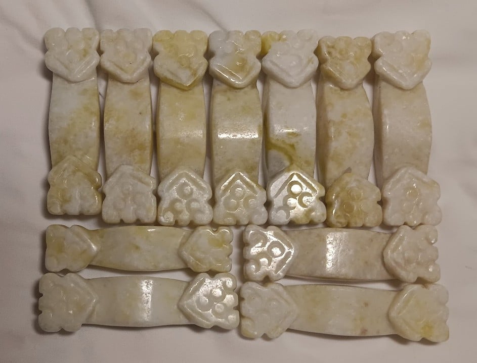 11 Lemon jade chopstick holders