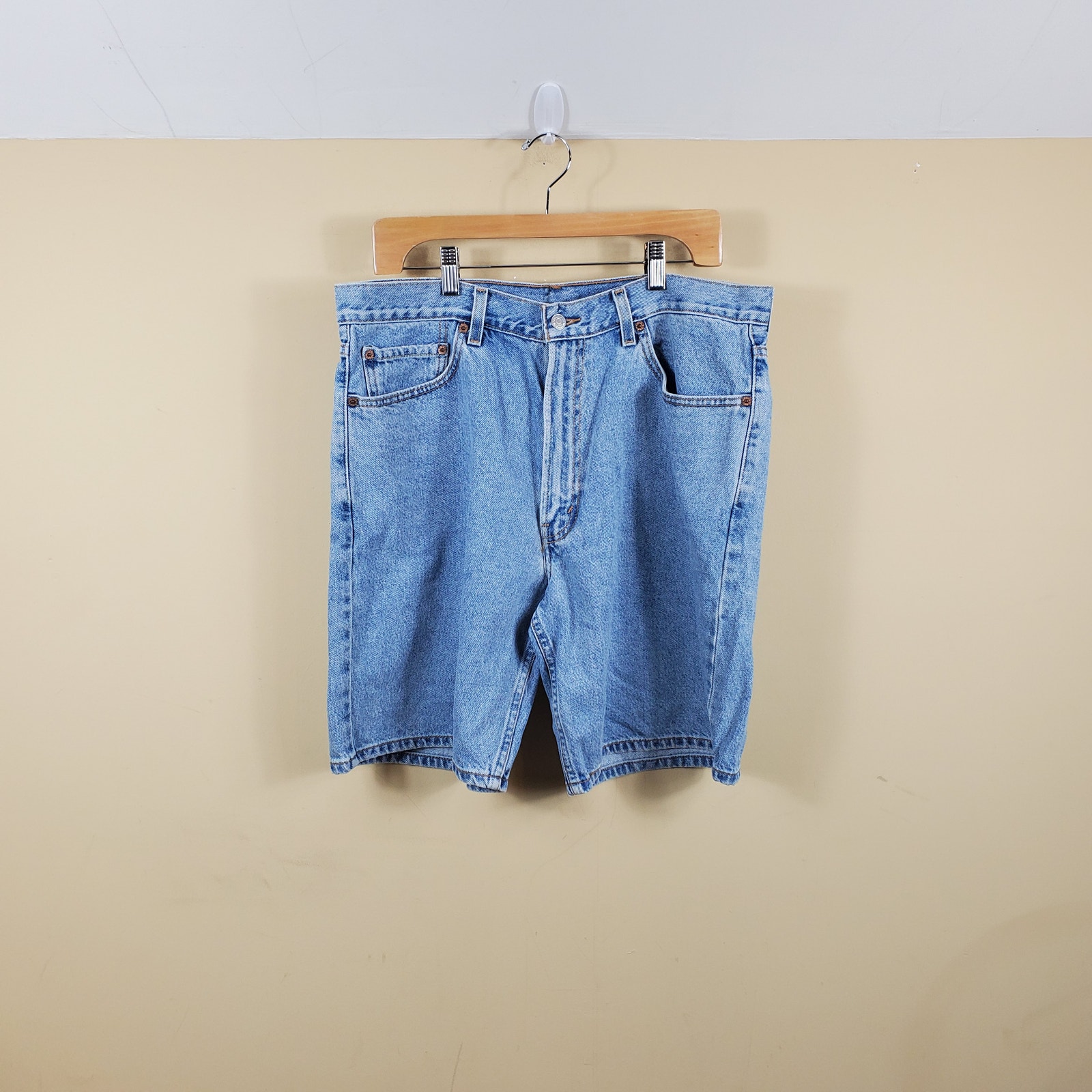 Levi's 550 Relaxed Denim Shorts Size 36