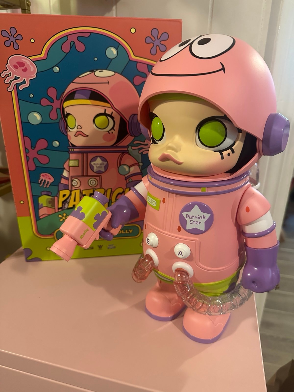 Pop Mart mega space Molly 400% Patrick star