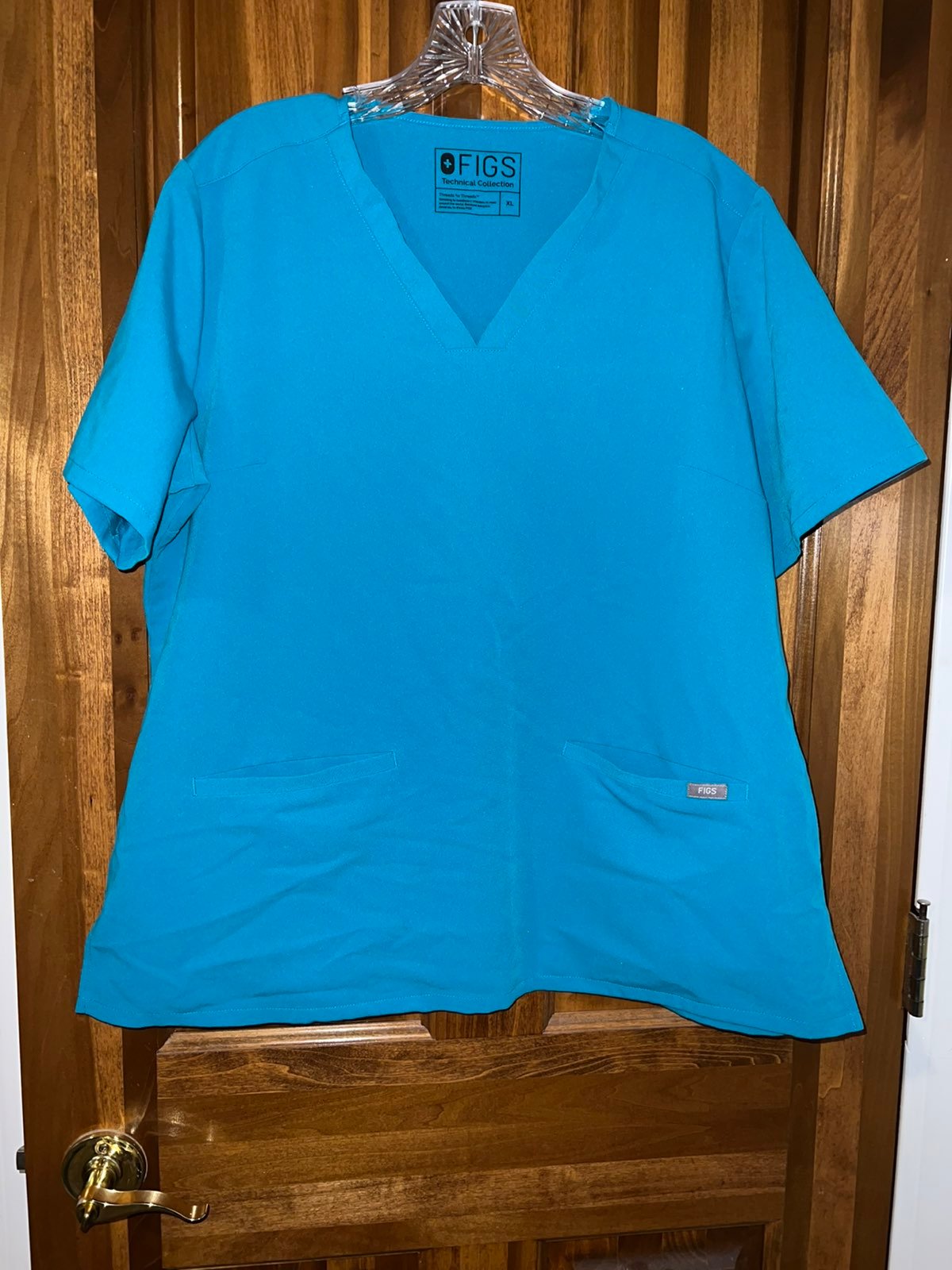 figs scrub top