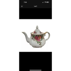 1989 Robinson Design Group English Garden Roses Teapot Made in Japan 6 Cup
