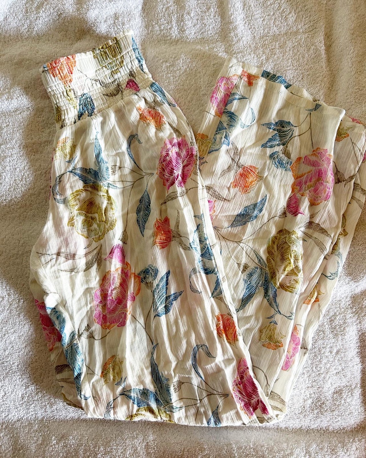 Billabong flowy pants