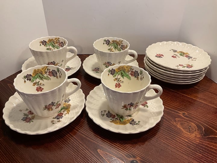 Vintage Copeland Spode Tea Cups and Saucers
