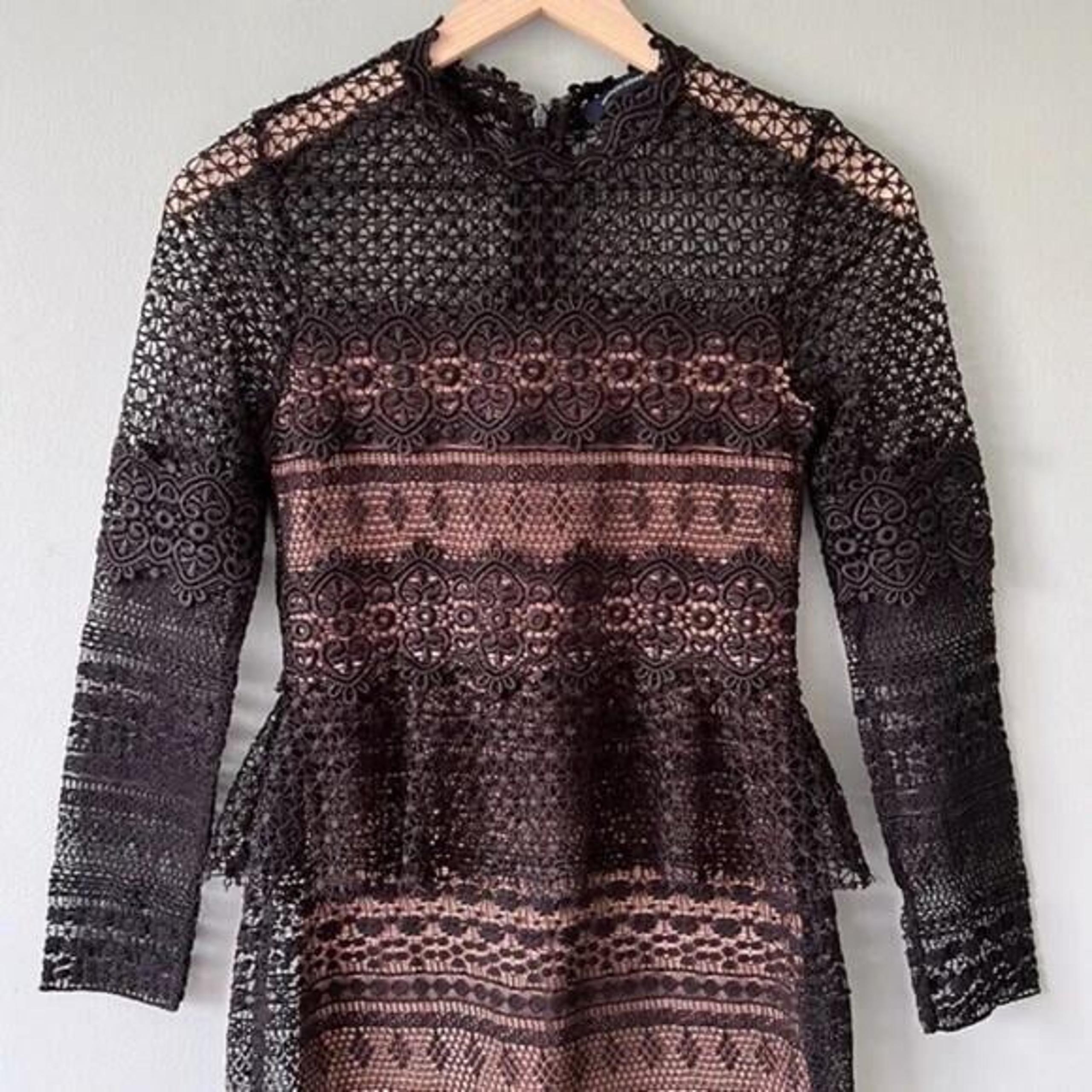 French Connection Black and Nude Lace Peplum Bodycon Dress- Size 8 NWT