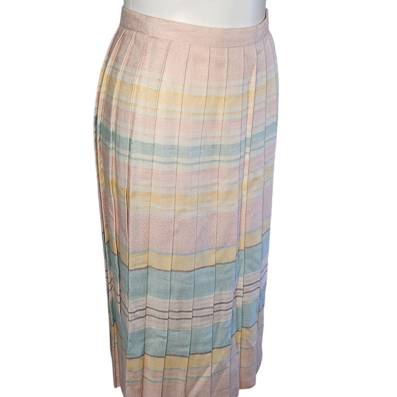 Vintage pastel midi length pastel skirt size 6 | Made in the USA