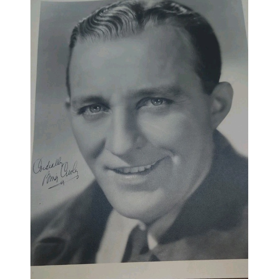 BING CROSBY - AUTOGRAPHED INSCRIBED PHOTOGRAPH 1939