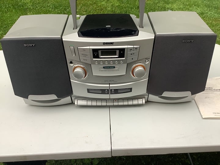 Sony CFD-ZW755 Stereo System Boombox CD/Dual Cassette/ AM/FM Radio