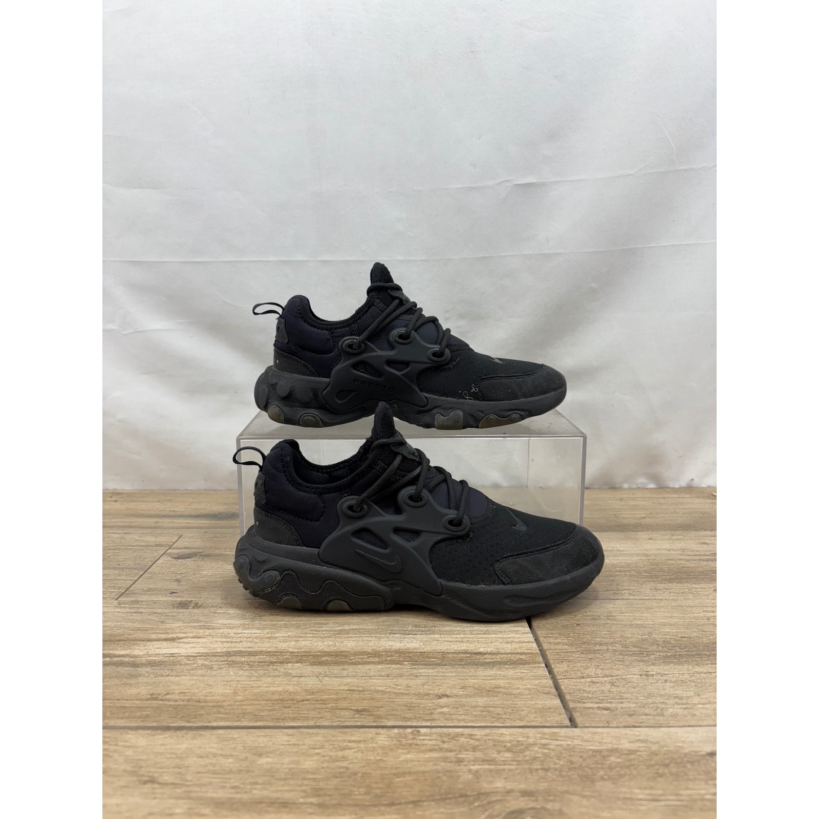 NIKE REACT PRESTO BQ4003-005 LOW-TOP LACE-UP BLACK Youth 6/Woman's 7.5