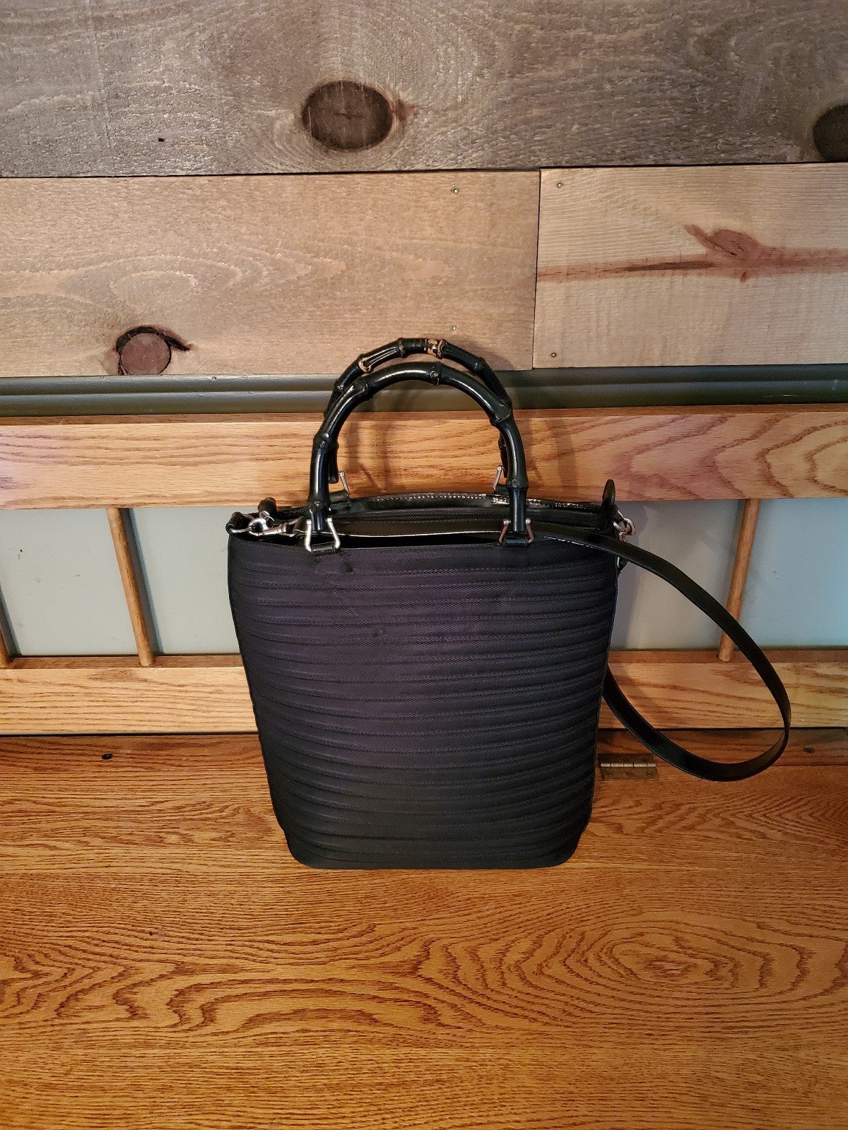 Gucci Vintage Bamboo Top Handle Handbag in Black